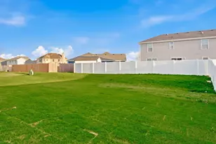1696 Yorktown Dr, Bourbonnais, IL 60914 - Photo 5