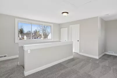 1208 S Union Street, Aurora, IL 60505 - Photo 9