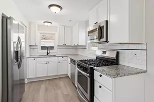 1208 S Union St, Aurora, IL 60505 - Photo 5