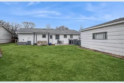 988 Cooper Court, Elk Grove Village, IL 60007 - Photo 19
