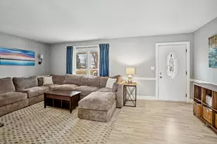 988 Cooper Ct, Elk Grove Village, IL 60007 - Photo 7