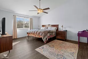 1064 N 129th Infantry Dr, Joliet, IL 60435 - Photo 5