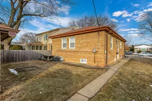 7444 Keeler Ave, Skokie, IL 60076 - Photo 31