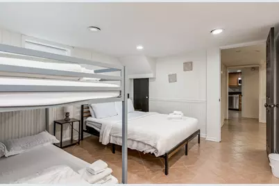 7444 Keeler Avenue, Skokie, IL 60076 - Photo 19