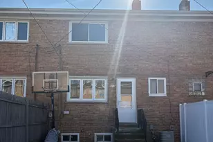 9850 Garden Ct, Schiller Park, IL 60176 - Photo 17