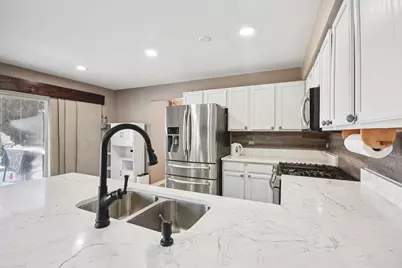 521 Ivory Lane, Bartlett, IL 60103 - Photo 5