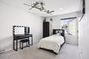 521 Ivory Ln, Bartlett, IL 60103 - Photo 17