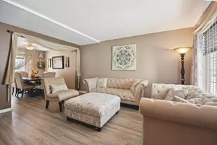 521 Ivory Ln, Bartlett, IL 60103 - Photo 3