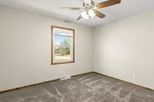 4361 Pfister Ln, Roscoe, IL 61073 - Photo 19