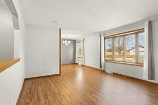 4361 Pfister Ln, Roscoe, IL 61073 - Photo 5