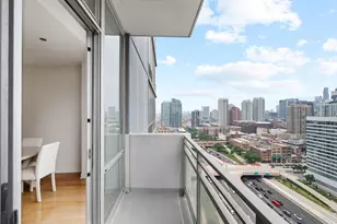 737 W Washington Blvd, Chicago, IL 60661 - Photo 17