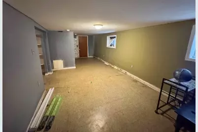 913 N Kedvale Avenue, Chicago, IL 60651 - Photo 13
