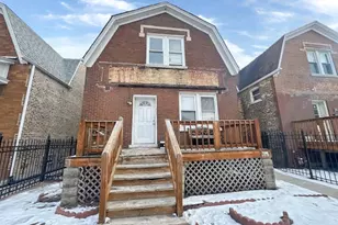 913 N Kedvale Ave, Chicago, IL 60651 - Photo 1