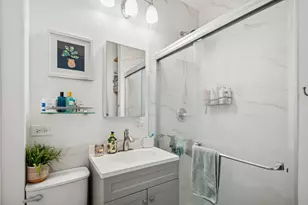 1922 W Wolfram St, Chicago, IL 60657 - Photo 7