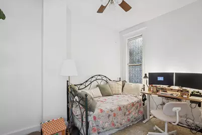 1922 W Wolfram Street, Chicago, IL 60657 - Photo 11