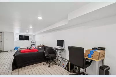 1922 W Wolfram Street, Chicago, IL 60657 - Photo 13