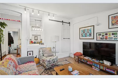 1922 W Wolfram Street, Chicago, IL 60657 - Photo 3