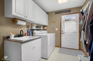 735 Meadowwood Dr, Joliet, IL 60431 - Photo 21