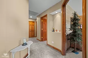 735 Meadowwood Dr, Joliet, IL 60431 - Photo 23