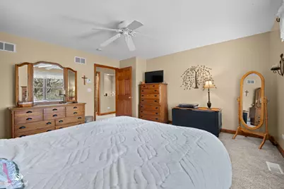 735 Meadow Wood Drive, Joliet, IL 60431 - Photo 25