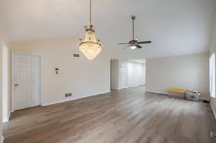 1179 Edington Ct, Carol Stream, IL 60188 - Photo 9