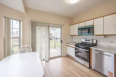 1179 Edington Court, Carol Stream, IL 60188 - Photo 5