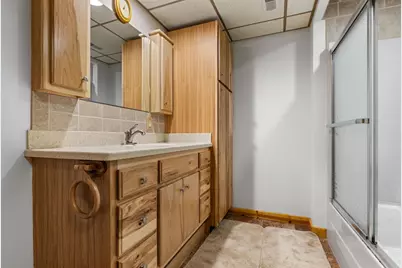 105 Rollin, Lena, IL 61048 - Photo 35