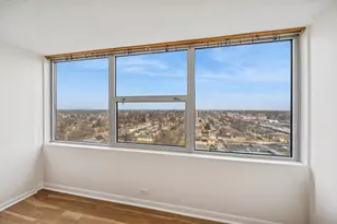 [Address not provided], Elmwood Park, IL 60707 - Photo 11