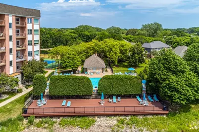 209 Rivershire Lane #203, Lincolnshire, IL 60069 - Photo 43