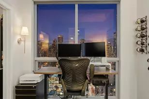 303 W Ohio St, Chicago, IL 60654 - Photo 9