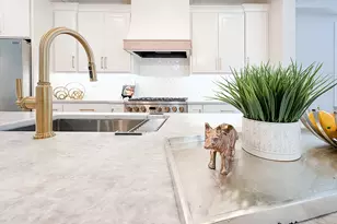 885 Geneva Rd, Saint Charles, IL 60174 - Photo 11