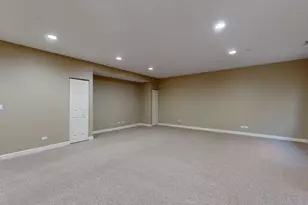 28 Legacy Ln, Wheeling, IL 60090 - Photo 25