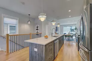 1631 S Carpenter St, Chicago, IL 60608 - Photo 13