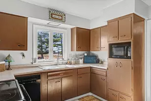 913 E 1st St, Gibson City, IL 60936 - Photo 15