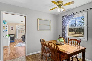 913 E 1st St, Gibson City, IL 60936 - Photo 19