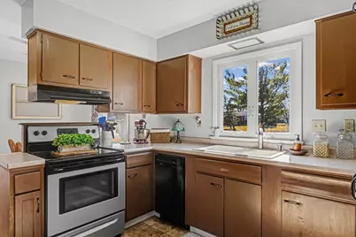 913 E 1st Street, Gibson City, IL 60936 - Photo 13