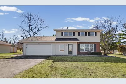 913 E 1st Street, Gibson City, IL 60936 - Photo 1