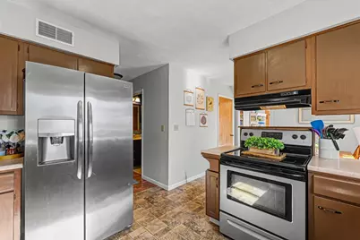 913 E 1st Street, Gibson City, IL 60936 - Photo 17