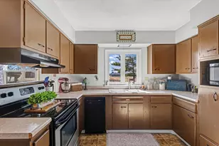 913 E 1st St, Gibson City, IL 60936 - Photo 15