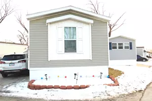 773 Maple Ln, Justice, IL 60458 - Photo 1