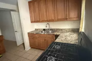 200 E 141st St, Dolton, IL 60419 - Photo 5