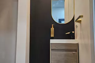 5402 N Mobile Ave, Chicago, IL 60630 - Photo 3