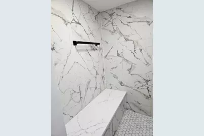 5402 N Mobile Avenue, Chicago, IL 60630 - Photo 35