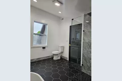 5402 N Mobile Avenue, Chicago, IL 60630 - Photo 23