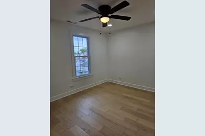 5402 N Mobile Avenue, Chicago, IL 60630 - Photo 19