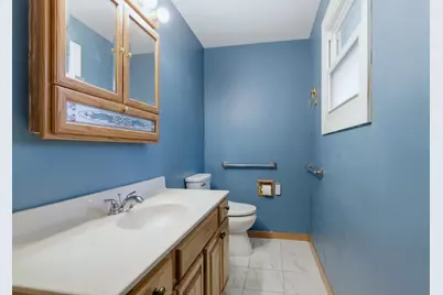 136 McKinstry Drive, Elgin, IL 60123 - Photo 9