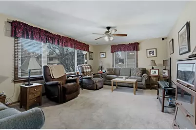 136 McKinstry Drive, Elgin, IL 60123 - Photo 3