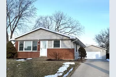 267 N Idlewild Avenue, Mundelein, IL 60060 - Photo 1