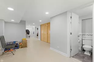 5611 S Kenwood Ave, Chicago, IL 60637 - Photo 33