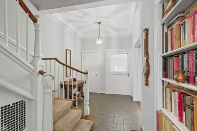 5611 S Kenwood Avenue, Chicago, IL 60637 - Photo 9